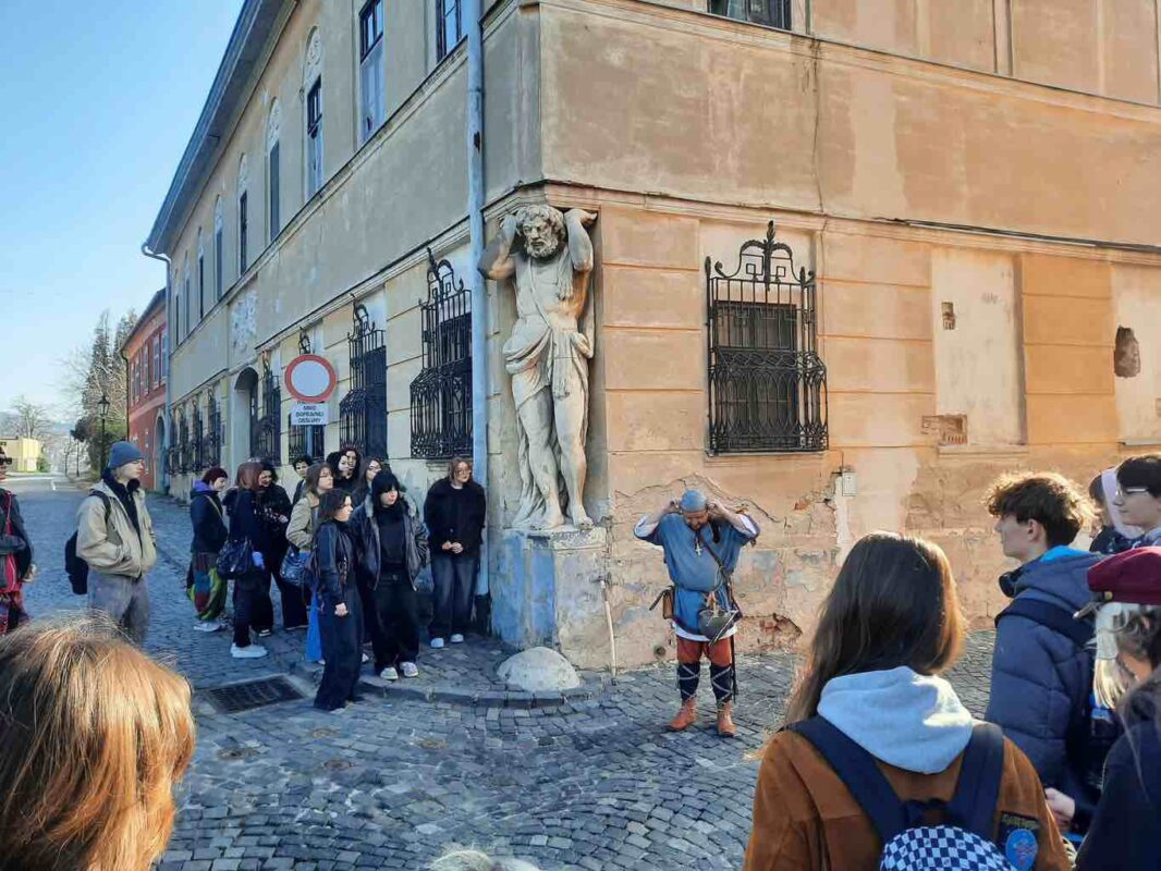 Súkromná škola umeleckého priemyslu